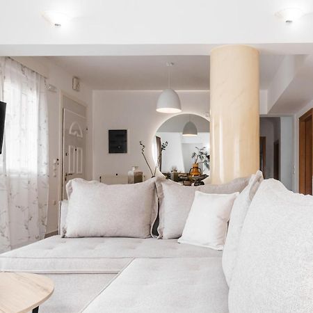 Villa Ventus, 40Sqm Private Pool & Hot Tub! Roussospítion Eksteriør bilde