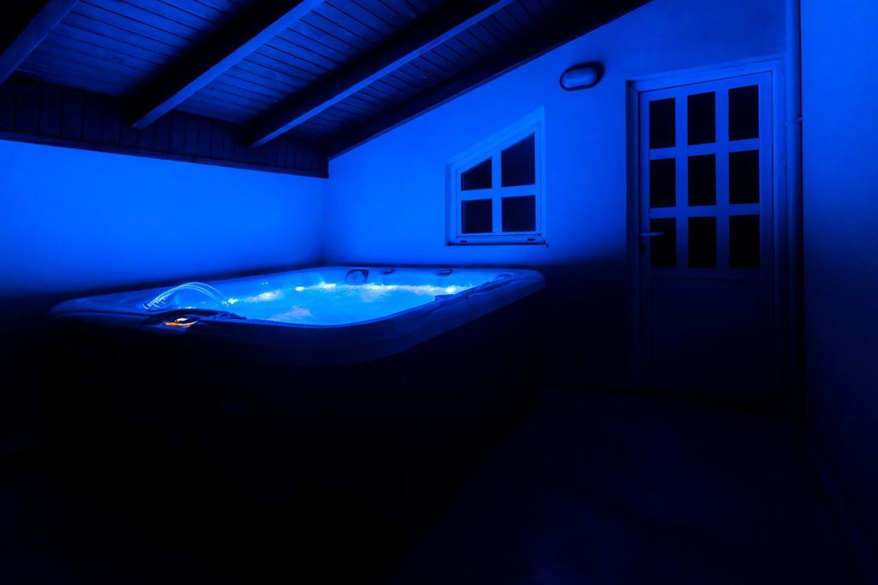 Villa Ventus, 40Sqm Private Pool & Hot Tub! Roussospítion Eksteriør bilde