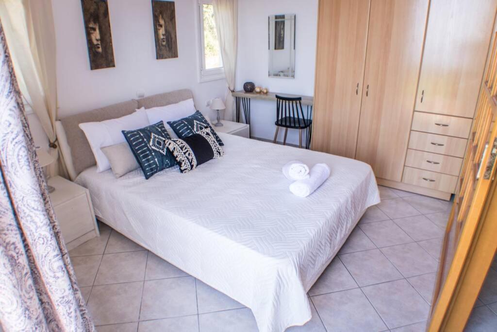 Villa Ventus, 40Sqm Private Pool & Hot Tub! Roussospítion Eksteriør bilde