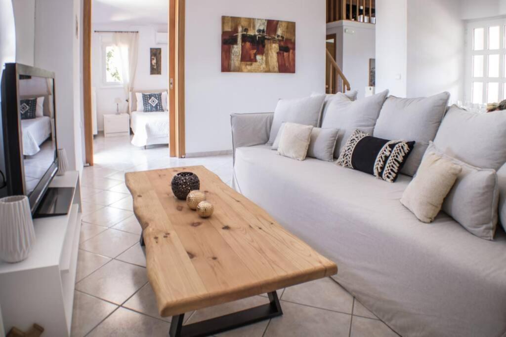 Villa Ventus, 40Sqm Private Pool & Hot Tub! Roussospítion Eksteriør bilde
