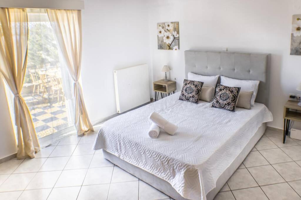 Villa Ventus, 40Sqm Private Pool & Hot Tub! Roussospítion Eksteriør bilde