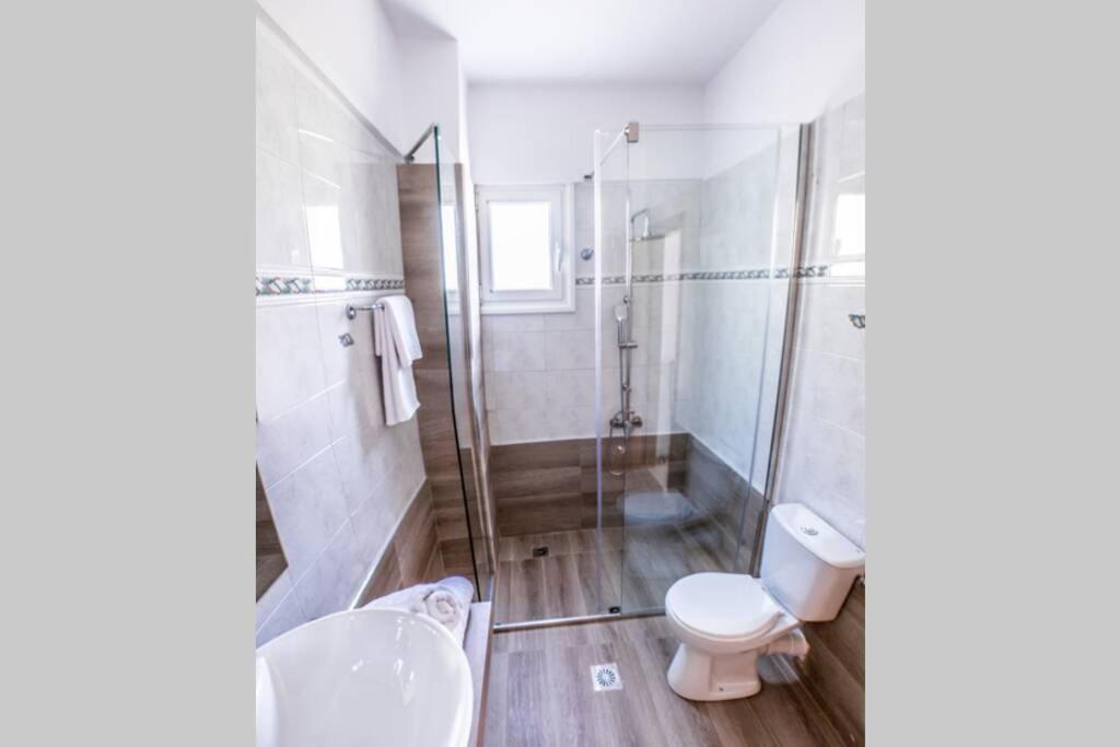 Villa Ventus, 40Sqm Private Pool & Hot Tub! Roussospítion Eksteriør bilde